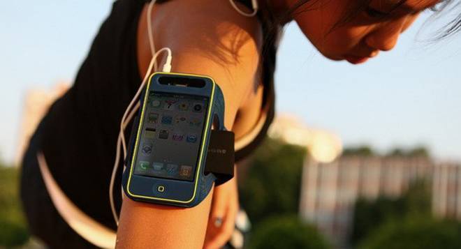 20100728183242_PhoneSport4-Image-L